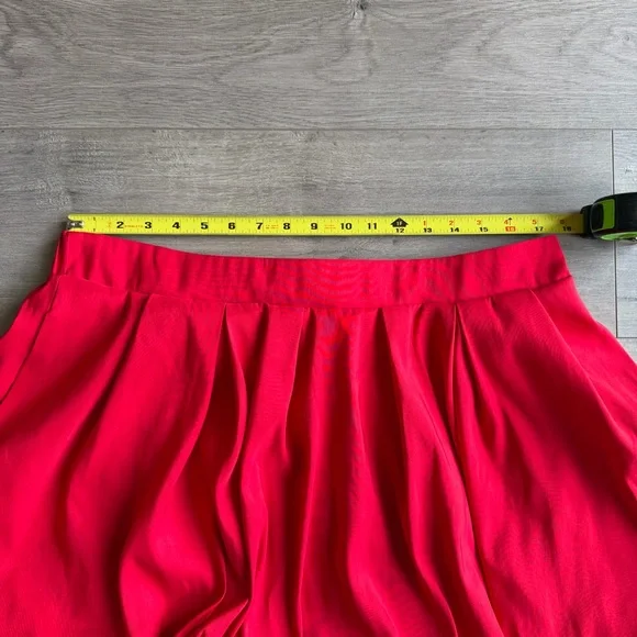 a new day red bubble mini skirt with pockets - size XL - Picture 3 of 4